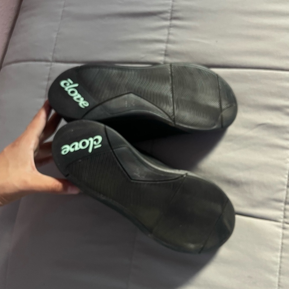 NEW | Clove Nursing Shoes | Clove Women’s Classic Shoe | All Black Nursing Shoe - Picture 14 of 16